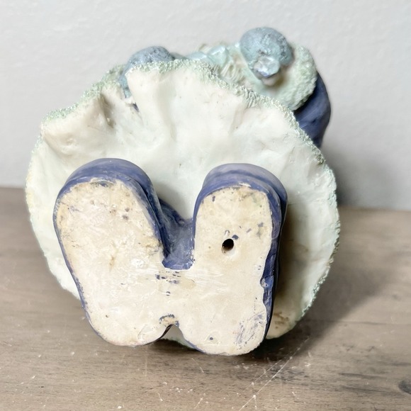 Vintage Blue Santa Claus w/ Toy Bag Figurine Resin Winter Father Christmas 7.25" - Picture 6 of 6